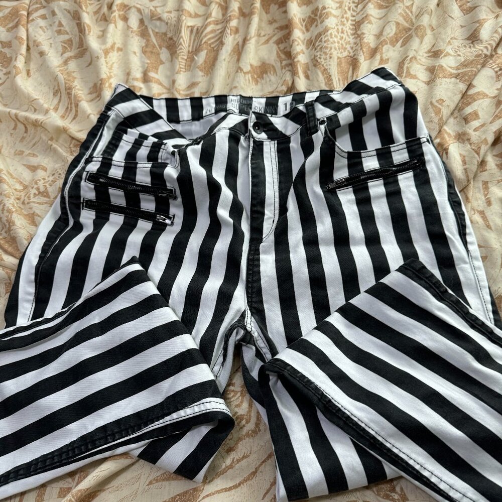 Hot Topic Denim Black White Striped Hi Rise Skinny Jeans Junior 19 Beetlejuice